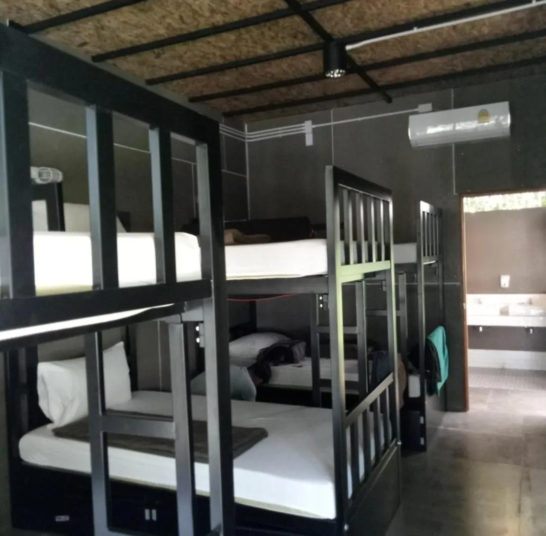 Blanco Hostel Lanta 18 To 35 Ko Lanta 0*,  Thajsko